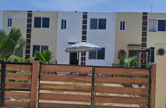 Laguna House