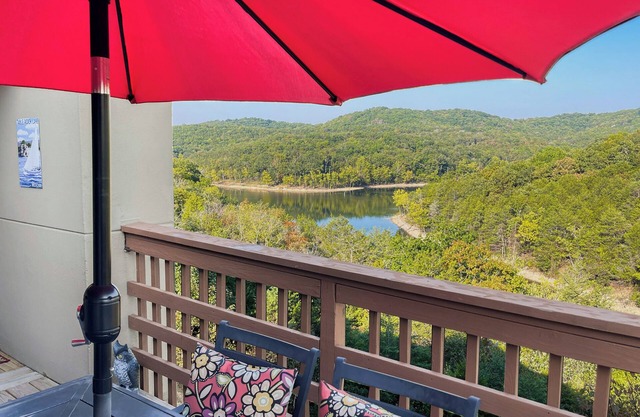 Lake Access & Pool: Branson Condo - 2 Mi to Marina