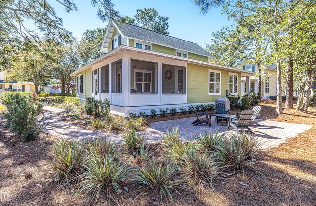 LAKE FRONT~bonus room~GOLF CART~FREE Activites~Heated Pool* Hot tub