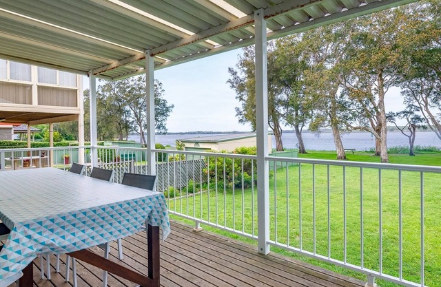 Lake Front Home Relax Unwind
