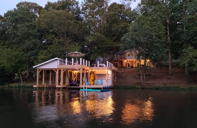 Lake Gaston Getaway