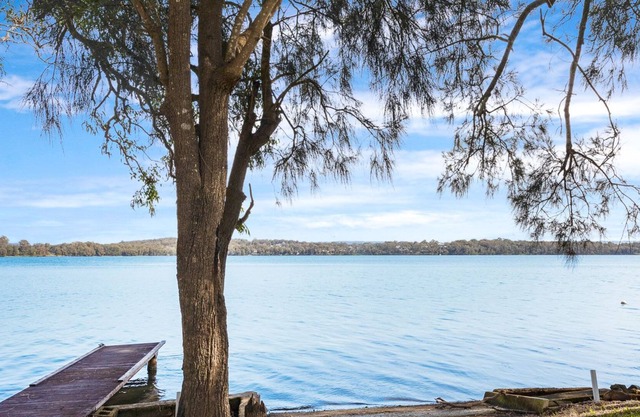 Lake Getaway - Stay 2 nights, get 1 night free!