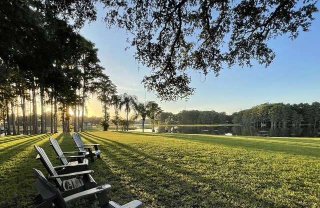 Lake Henderson Waterfront - Downtown Inverness, FL- Lillian’s Point, incl kayaks