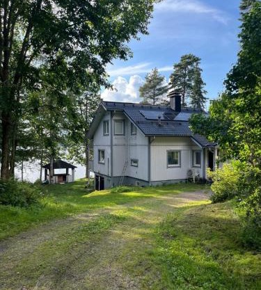 Lake house 56 km from Helsinki