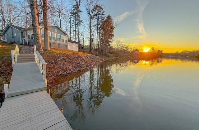 Lake House w/Dock and BIG Views