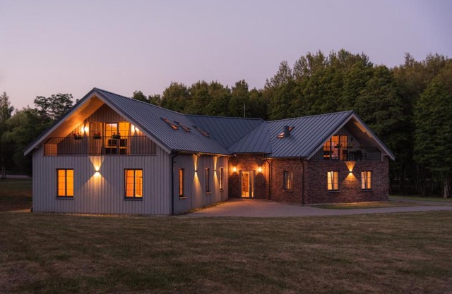 Lake & Library boutique Hotel