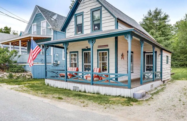Lake Sunapee Family Retreat