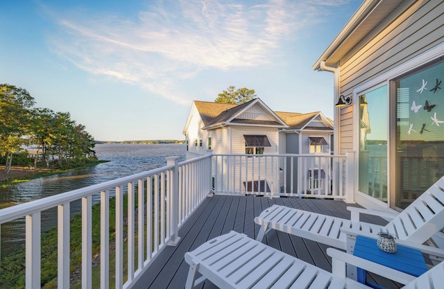 Lakefront/KingBed/FirePit/Arcade/nKayaks/Boat Slip