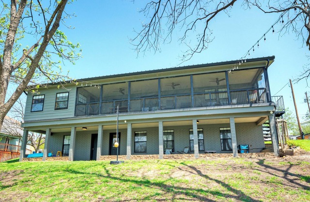 Lakefront LBJ Family Retreat With A Private Dock - Best for 8 Adults + children