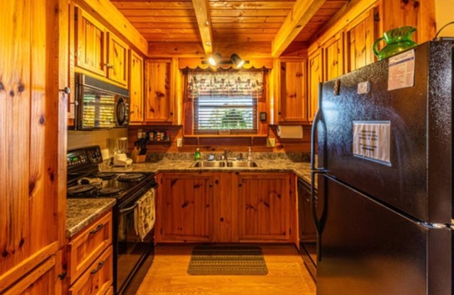 Lakeland Cabin