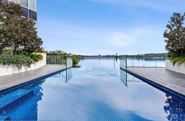 Lakeside Apartment 1br Spacious