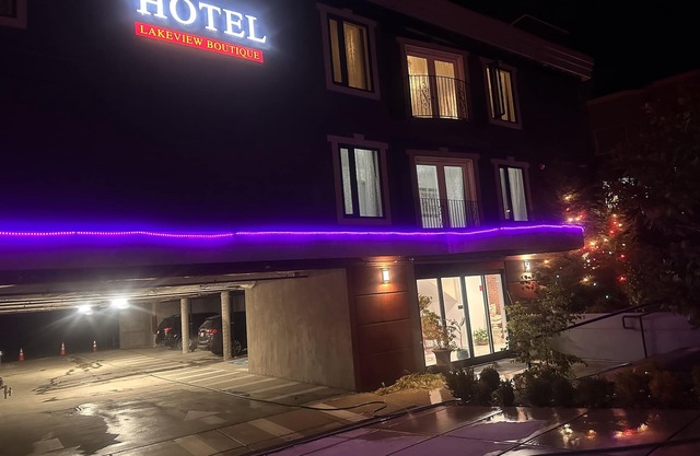 Lakeview Hotel