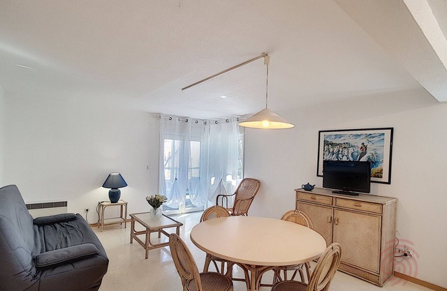 Lamalo-les-Bains: 1BR apt, terrace, 50m to Spa, pets allowed