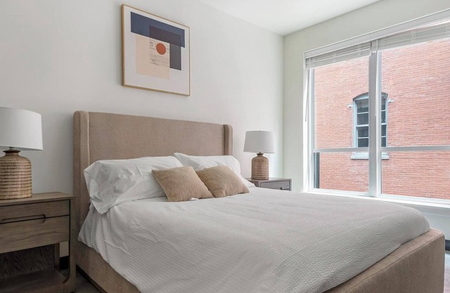 Landing | Amazing 1BD, Courtyard, Gym