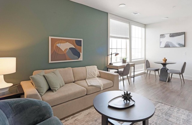 Landing | Amazing 1BD, Clubhouse, Pool