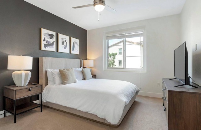 Landing at Vanguard - 1 Bedroom in Newberry