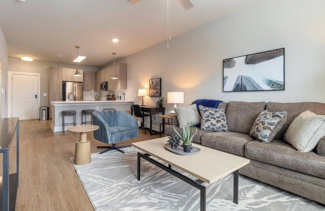 Landing | Beautiful 1BD, Clubhouse, Gym