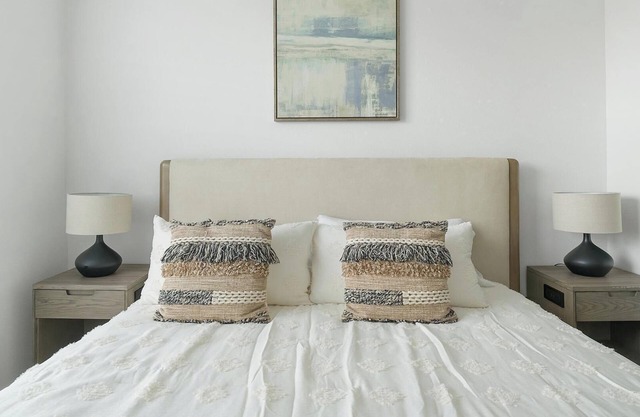 Landing | Incredible 1BD, Gym, Pool