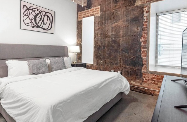 Landing | Incredible 2BD, Courtyard, Gym