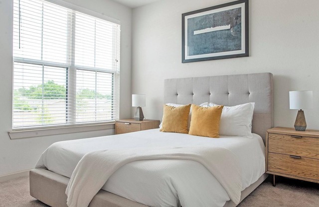 Landing | Incredible 2BD, Pool, Clubhouse