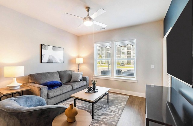 Landing | Modern 1BD, Clubhouse, Gym