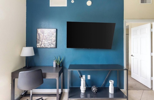 Landing | Spectacular 2BD, Clubhouse, Gym
