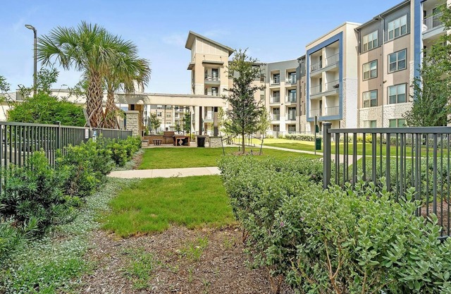 Landing | Spectacular Studio, Gym, Clubhouse