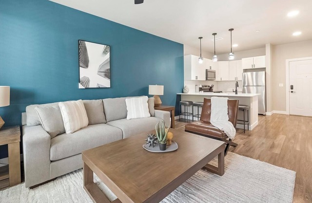 Landing | Stylish 1BD, Clubhouse