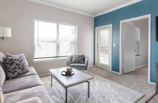 Landing | Stylish 1BD, Gym, Clubhouse