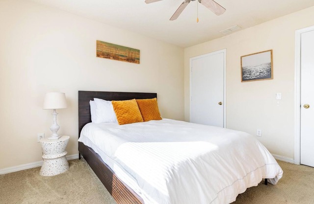 Landing | Stylish 2BD, Yoga Studio, Pool