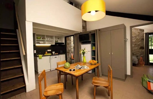 Lands of France - Domaine des Vans - 2 Room Cottage 5 People