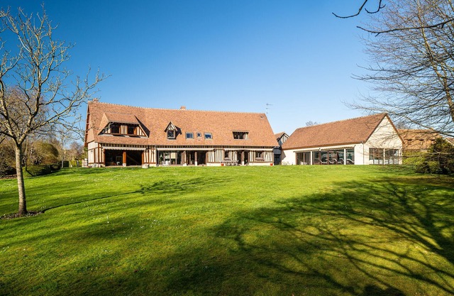 Large charming Norman house with pool and cinema room