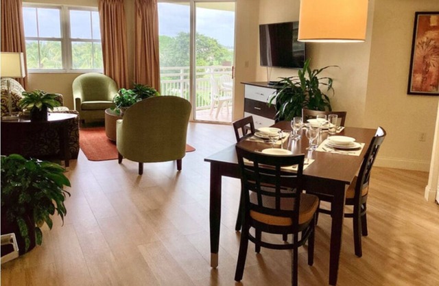 Large 2BR 2BTH Timeshare Apt in Weston, Fl. @ Vacation Village 2/3-2/10