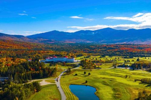 Large 5 bedroom Bretton Woods Townhome 1 gig WiFi