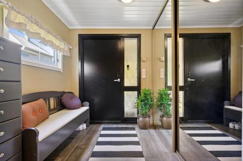 Large apartment for max 13pax Tromsø