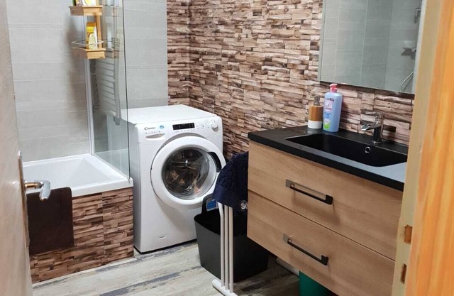 Large apartment in the center of Les Angles