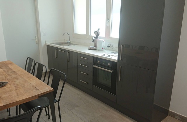Large apartment in the Bellecombe district. Near Part Dieu train station.