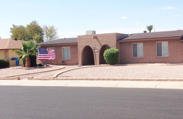 Large Beautiful Home Centrally Located Close to Everything You Want To Do