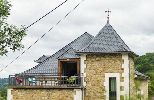 Large cottage in the Lot Valley and at the gateway to Aubrac