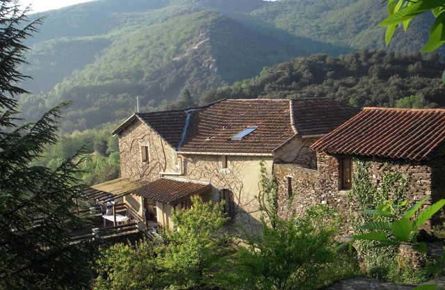 Large farmhouse with four bedrooms