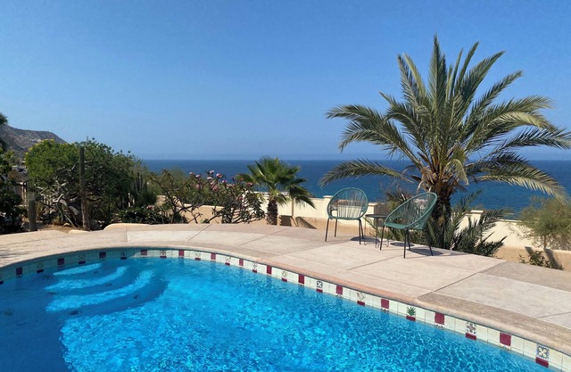 Large Home with Private Pool, Amazing Views! Walk to Beach!
