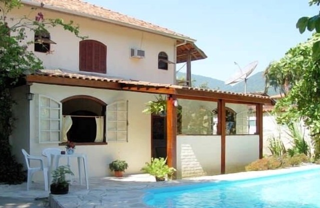 Large house, 5 stars, perfect for your family, quiet place-wi-fi fiber optic