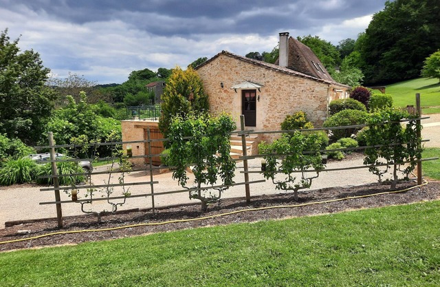 Large house with swimming pool on the edge of Périgord Noir - Léobard Cul de sac
