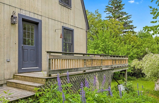 Large MDI house w/pool perfect for groups+families