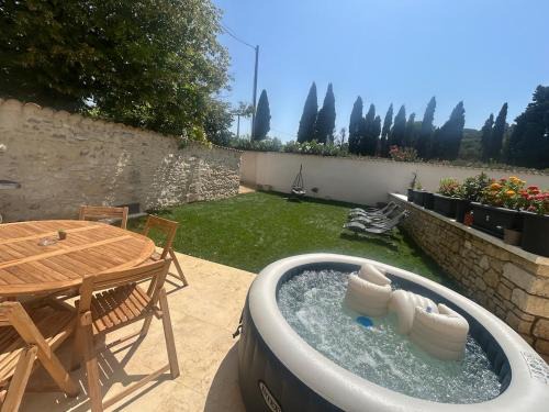 Large modern Provencal house - 12 people