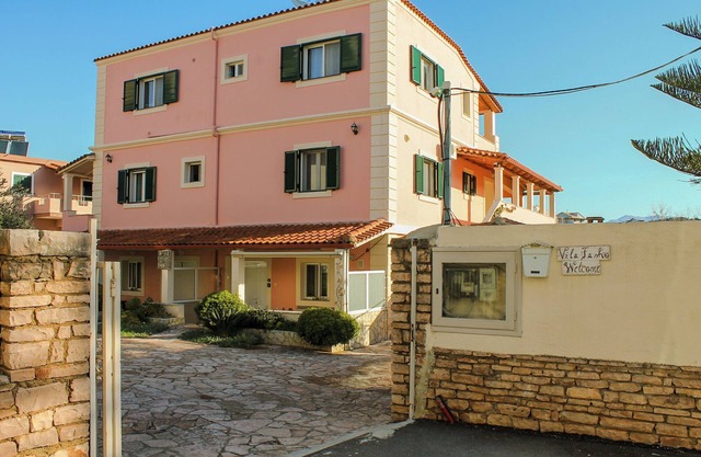 Large One-Bedroom Apartment Perfect for Families close to the beach