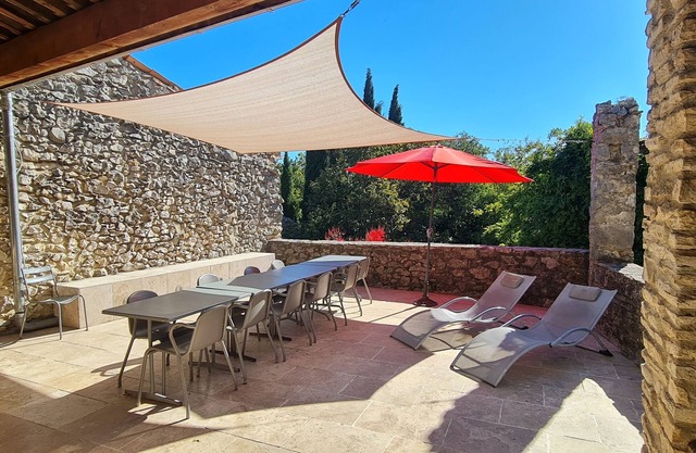 Large stone house with private pool and tennis court