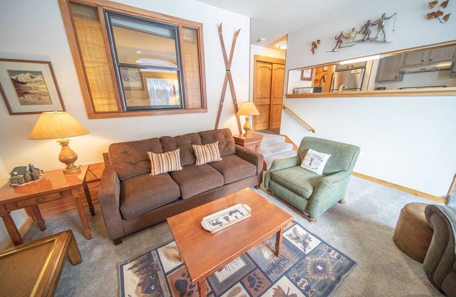 Large Studio with Updated Kitchen and free shuttle