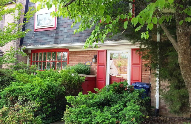 Large Townhouse Convenient to D.C., Mark Center Building and Charming Old Town