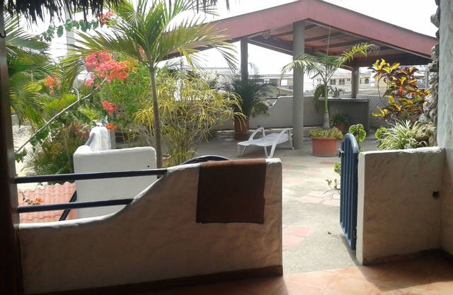 Large traditional Ecuadorian house with lovely Bay Ocean View